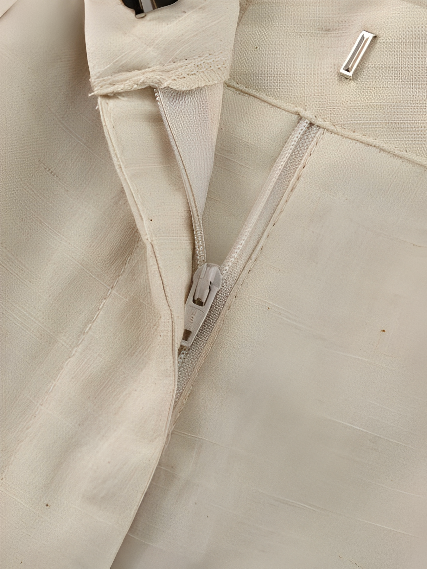 Conjunto Feminino de Linho com Colete de Amarração nas Costas e Bermuda de Cós Elástico – Mariana