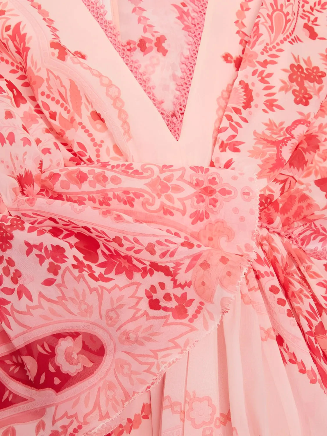 Vestido Feminino Longo Estampado de Manga Longa e Acinturado – Yasmin