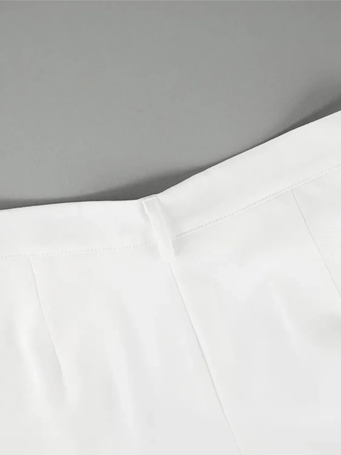 Calça Feminina Pantalona Branca Cintura Alta com Fecho e Zíper – Carolina