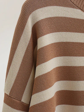 Conjunto Feminino de Tricô com Suéter de Gola Alta Listrado e Calça Confortável – Daniela