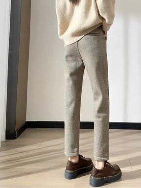 Calça Feminina Reta de Lã com Cintura Alta com Elástico – Sofia