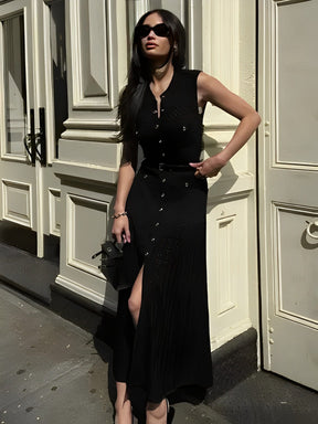 Vestido Feminino Midi de Tricô Sem Mangas com Abertura de Botões – Sara