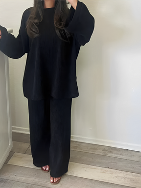 Conjunto Feminino de Veludo Cotelê com Suéter Oversized e Calça Wide Leg – Laura