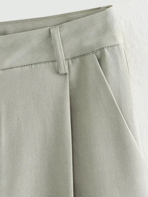 Conjunto Feminino Alfaiataria com Jaqueta Bomber e Calça de Cintura Alta Pantalona – Isabela