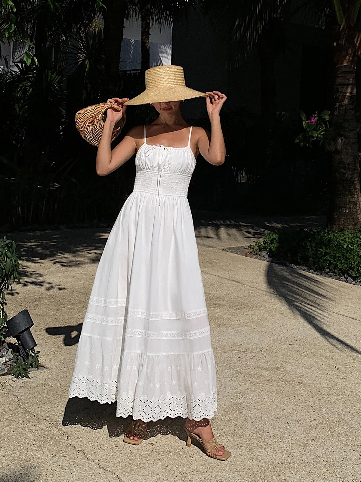 Vestido Longo Franzido com Bordado – Inês