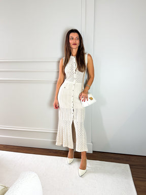 Vestido Feminino Midi de Tricô Sem Mangas com Abertura de Botões – Sara